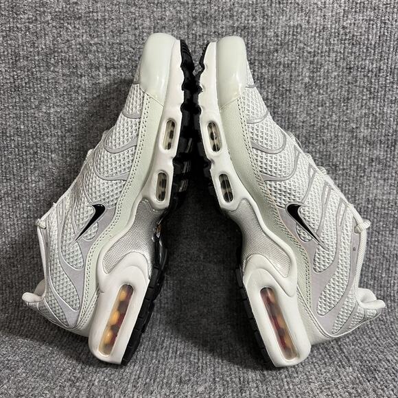 Nike Air Max Plus Tn Shoes Womens Size 8.5 Gray White Mesh Running FV8480-002 - Picture 6 of 9